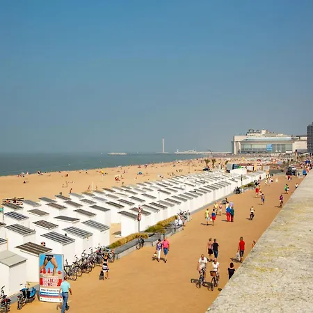 In With Stunning Sea Views 오스텐드