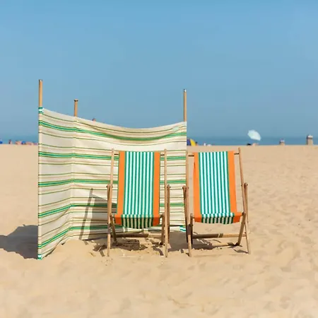 In With Stunning Sea Views