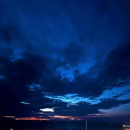 Feriehus In With Stunning Sea Views